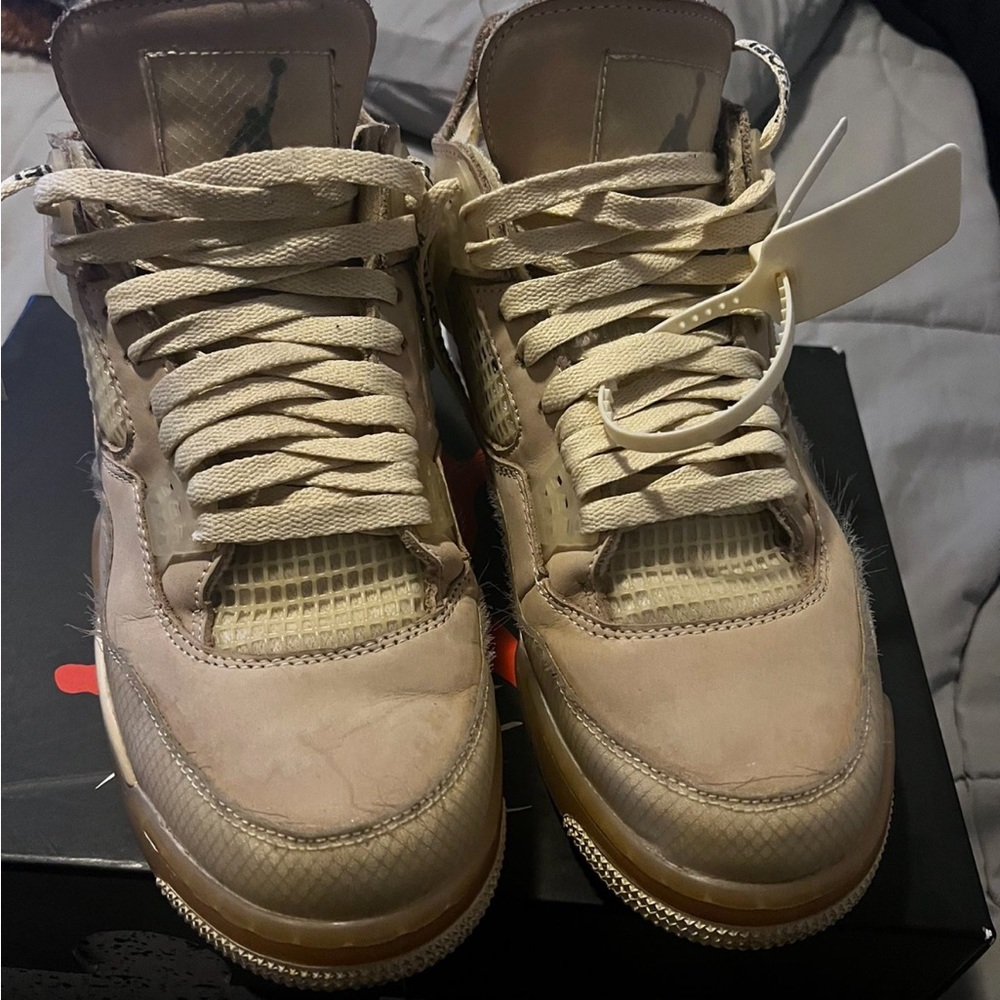 NIKE OFF WHITE JORDAN 4